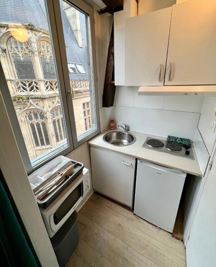 Studio Au Coeur De Rouen, 4 Personnes, Calme & Elegant ภายนอก รูปภาพ