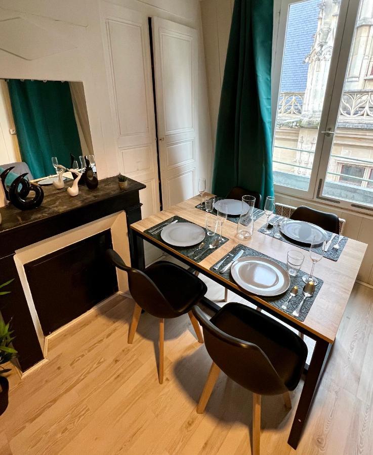 Studio Au Coeur De Rouen, 4 Personnes, Calme & Elegant ภายนอก รูปภาพ